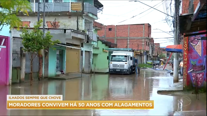 Vídeo: 400 mil moradores ficam ilhados quando chove em São Paulo