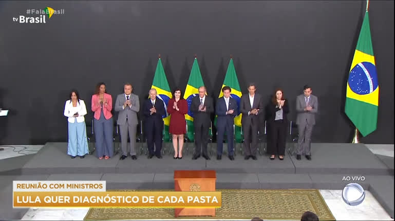 Vídeo: Lula faz primeira reunião com todo os ministérios hoje (6)