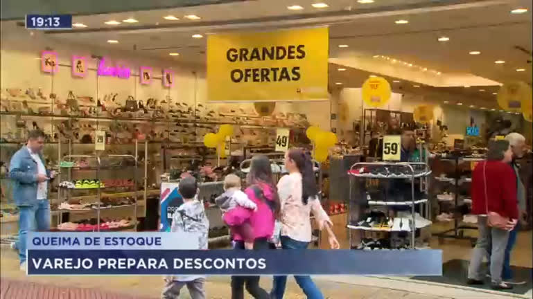 Vídeo: Comércio oferece descontos especiais