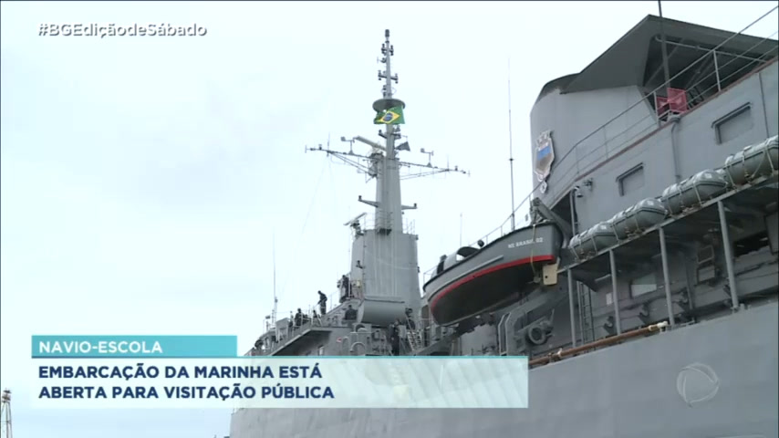 Vídeo: Embarcação da Marinha está aberta para visitação