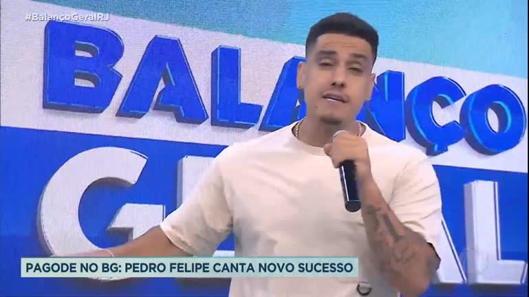 Vídeo: Pedro Felipe canta o novo sucesso "Largado"