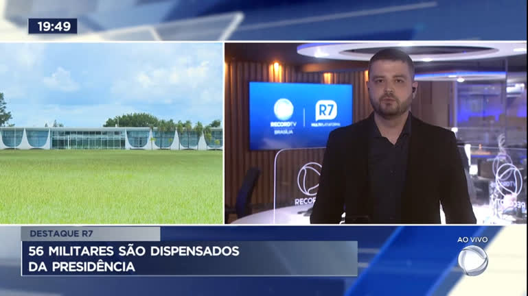 Vídeo: Presidente Lula dispensa 56 militares da Presidência