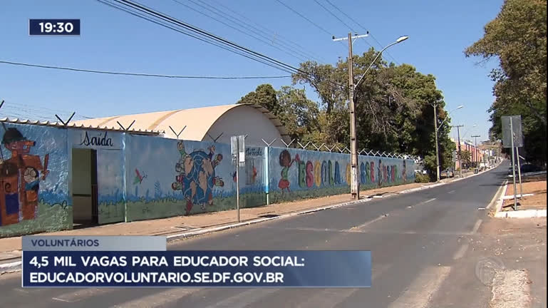Vídeo: Secretaria de Educação abre 4,5 mil vagas para educador social