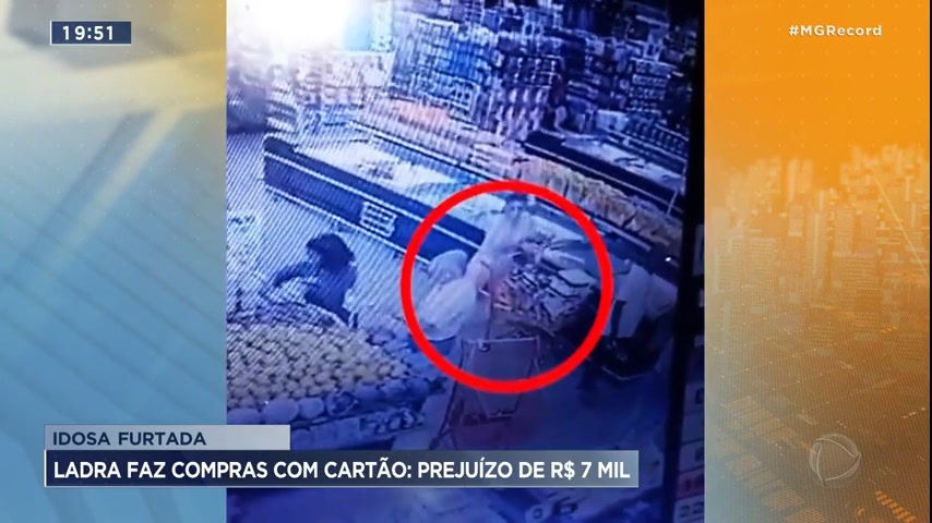Vídeo: Idosa é furtada e tem prejuízo de R$7 mil em supermercado de BH