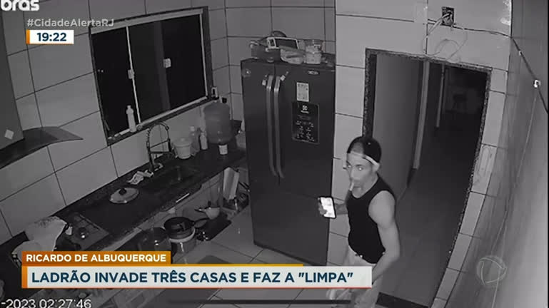 Vídeo: Polícia procura ladrão que invadiu três casas na zona norte do Rio