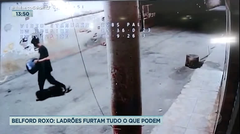 Vídeo: Ladrões invadem e furtam casas em Belford Roxo, na Baixada Fluminense