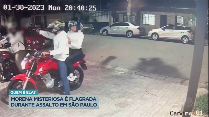 Vídeo: Câmera flagra roubo de moto na zona oeste de São Paulo