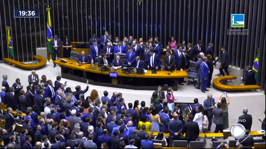 Vídeo: Senadores tomam posse e reelegem Rodrigo Pacheco para presidência