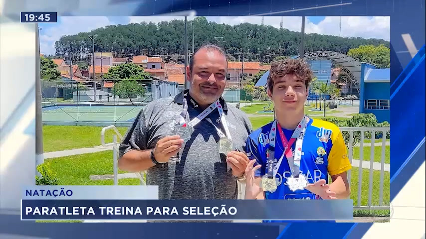 Vídeo: Atleta de São José é destaque na natação paralímpica