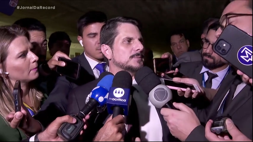 Vídeo: Senador Marcos do Val depõe à PF sobre suposto plano para inviabilizar a posse de Lula