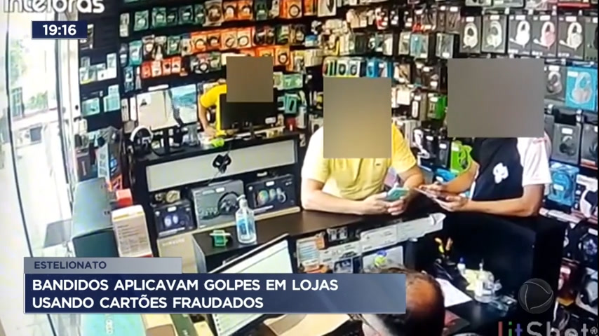 Vídeo: Suspeitos aplicavam golpes em lojas usando cartões fraudados