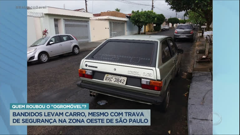 Vídeo: Criminosos são flagrados roubando carro na zona oeste de São Paulo