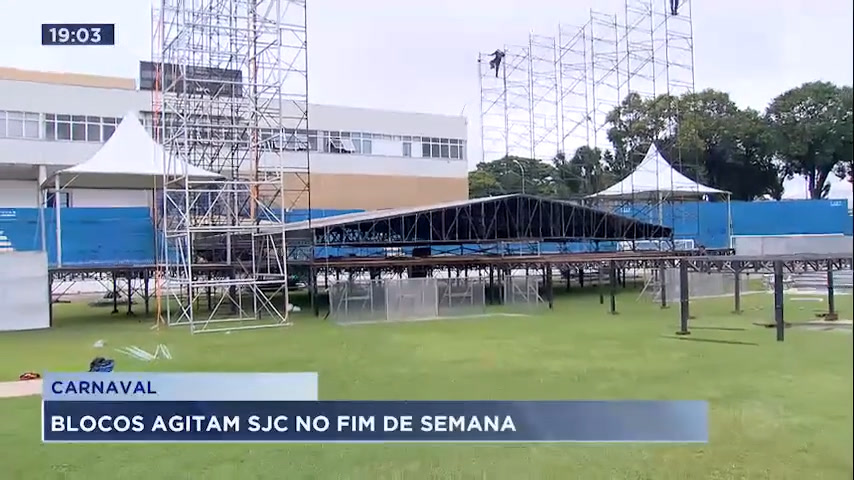 Vídeo: Blocos de carnaval agitam São José