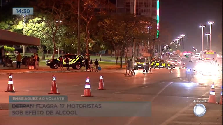 Vídeo: Detran flagra 17 motoristas dirigindo sob efeito de álcool no DF