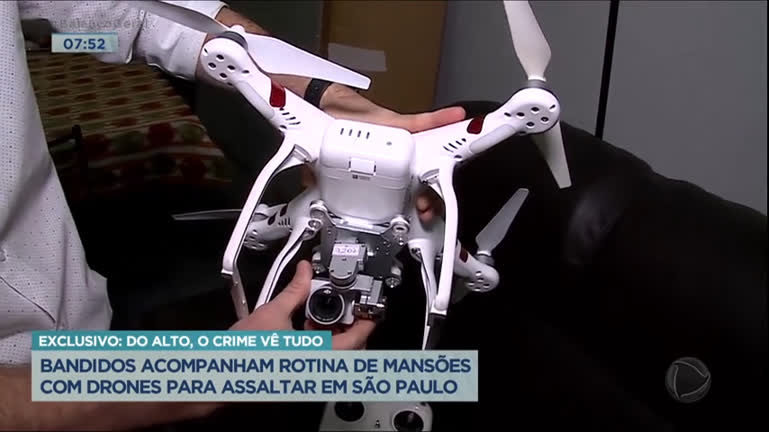 Vídeo: Bandidos usam drones para monitorar e assaltar casas em bairro nobre de SP