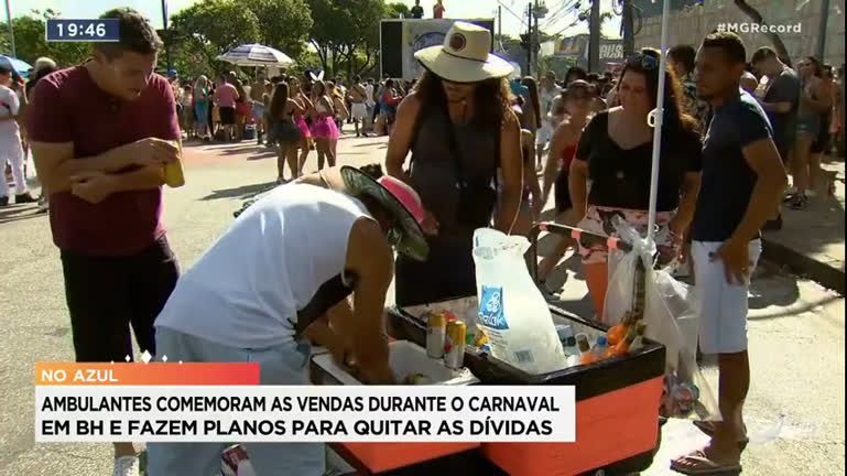 Vídeo: Ambulantes comemoram vendas durante Carnaval em BH e fazem planos para quitar as dívidas