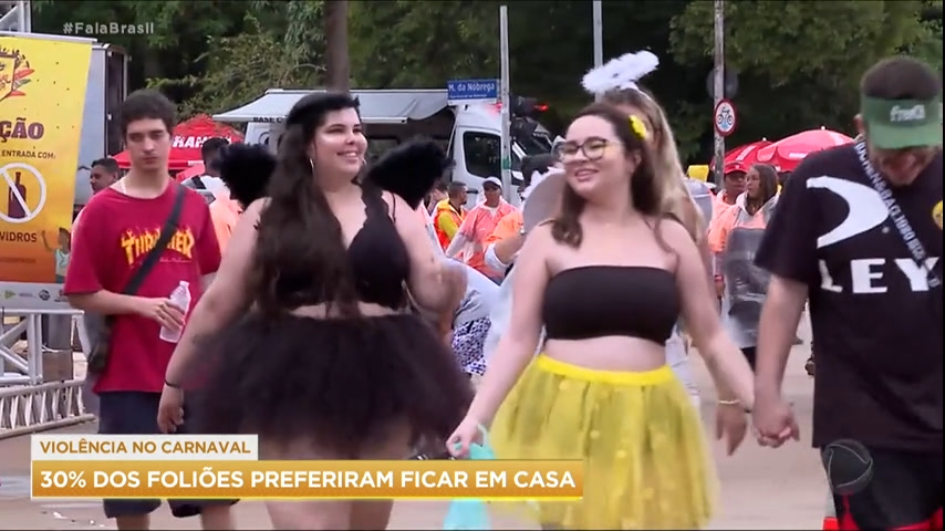 Vídeo: Medo da violência afasta brasileiros dos blocos de Carnaval