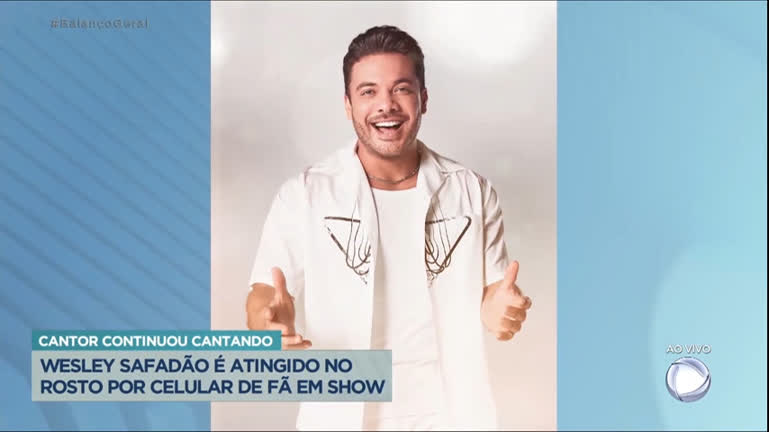 Vídeo: Fã arremessa celular e acerta Safadão em show