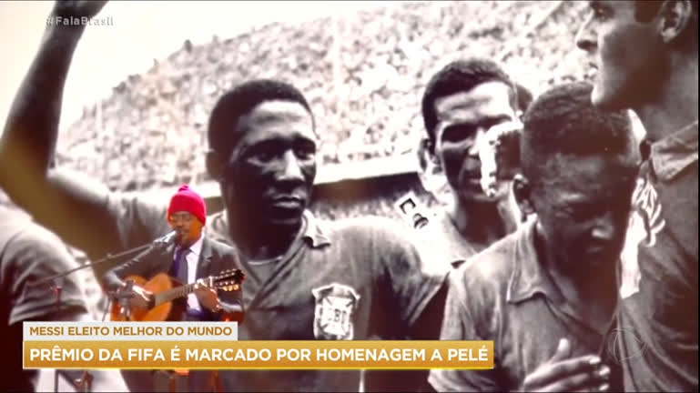 Vídeo: Messi é eleito o melhor jogador do mundo em cerimônia marcada por homenagem a Pelé