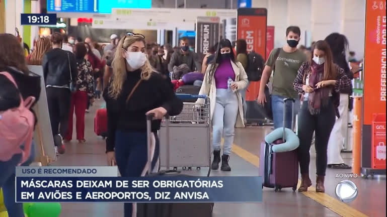 Vídeo: Máscaras deixam de ser obrigatórias em aviões e aeroportos, diz Anvisa