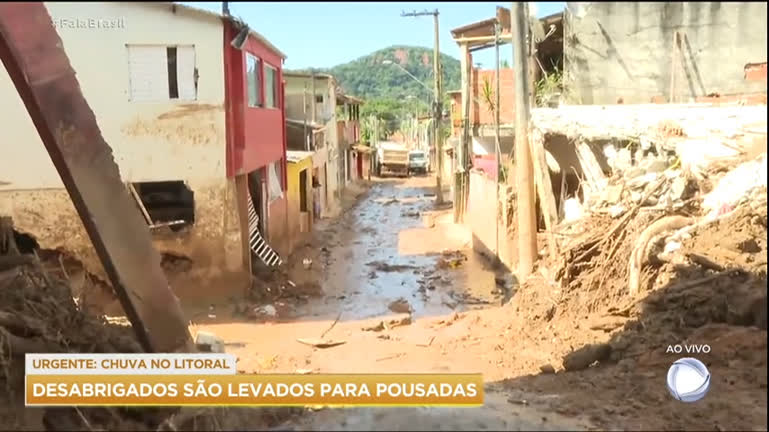 Vídeo: Desabrigados no litoral norte paulista começam a ser transferidos para pousadas