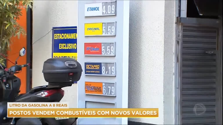 Vídeo: Postos de combustíveis em São Paulo vendem gasolina a R$ 8