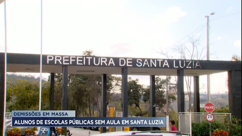 Vídeo: Alunos de escolas públicas estão sem aulas em Santa Luzia (MG)