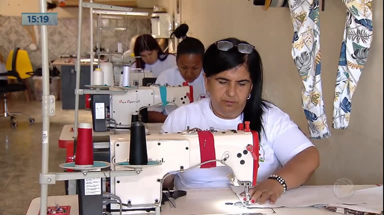 Vídeo: Mulheres ainda ganham menos que os homens e são maioria sem emprego