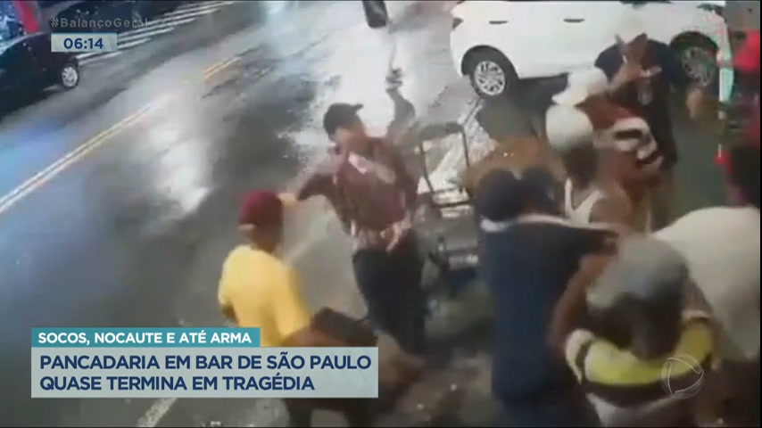 Vídeo: Pancadaria em bar da Grande São Paulo quase termina em tragédia