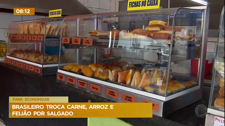 Vídeo: Pesquisa mostra que brasileiro troca a refeição completa por salgados
