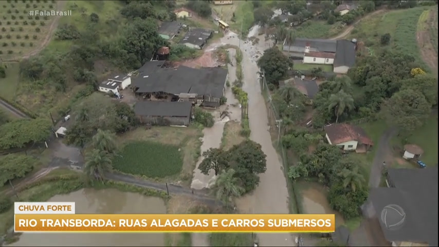 Vídeo: Após chuvas, rio transborda e inunda ruas e avenidas de Jundiaí (SP)