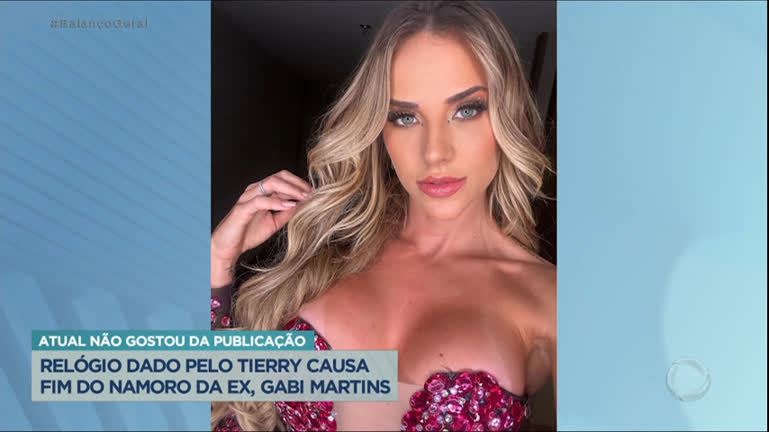Vídeo: Namoro de Gabi Martins chega ao fim após cantora postar foto com presente do ex