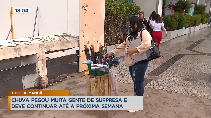 Vídeo: Fortes chuvas pegam brasilienses de surpresa nesta quinta (16)