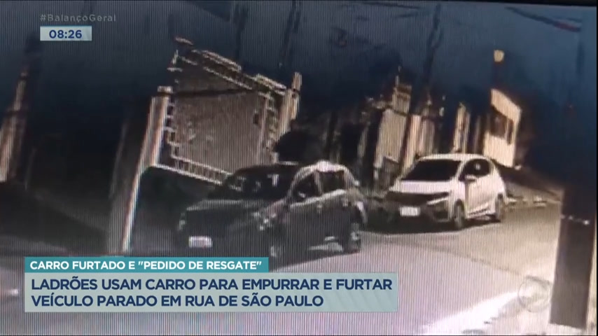 Vídeo: Bandidos usam carro para roubar outro veículo com bateria descarregada em SP