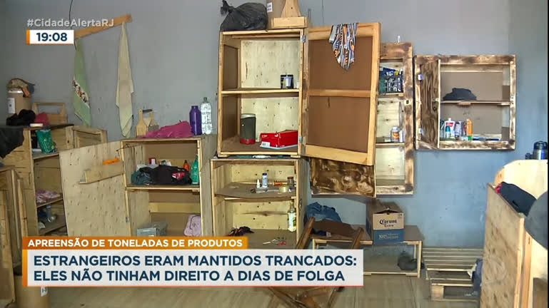 Vídeo: PF apreende máquinas e produtos em fábrica clandestina de cigarros no Rio de Janeiro