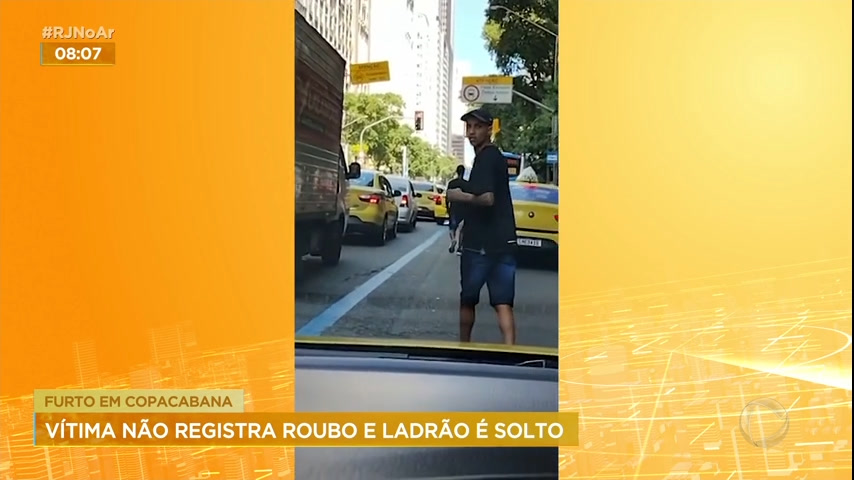 Vídeo: Criminosos são flagrados furtando motoristas no trânsito no centro do Rio