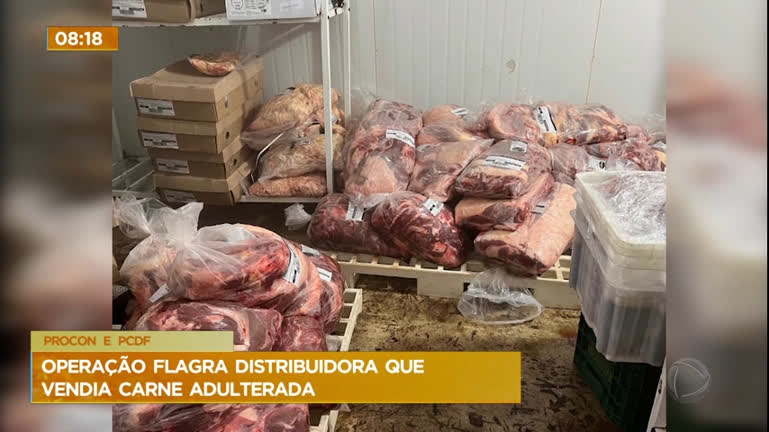 Vídeo: Operação flagra distribuidora que vendia carne adulterada no DF
