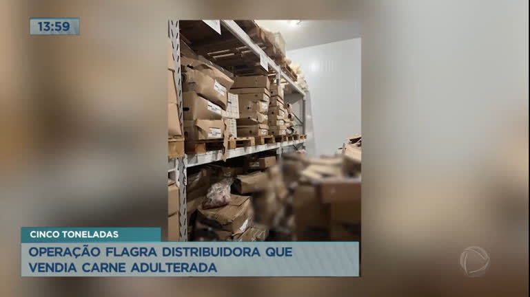 Vídeo: Operação do Procon flagra distribuidora que vendia carne adulterada no DF