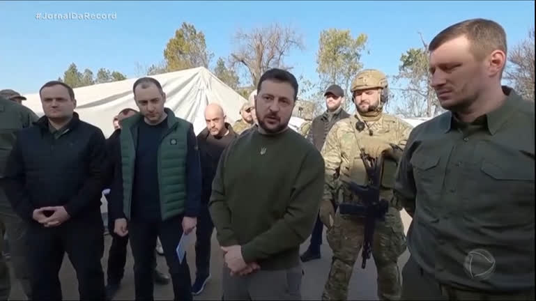 Vídeo: Minuto JR : Zelensky visita cidade de Kherson e promete investir na reconstrução do local