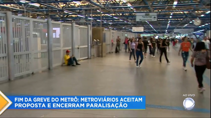 Vídeo: Metroviários de São Paulo aceitam proposta e encerram greve