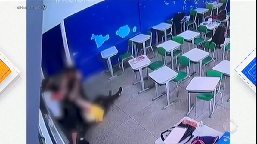 Vídeo: Professora arrisca vida para conter ataque de aluno em escola de São Paulo