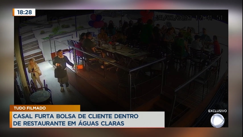 Vídeo: Casal furta bolsa de cliente em restaurante em Águas Claras