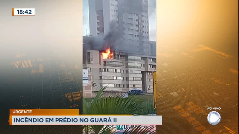Vídeo: Incêndio de grande proporção atinge prédio no Guará II
