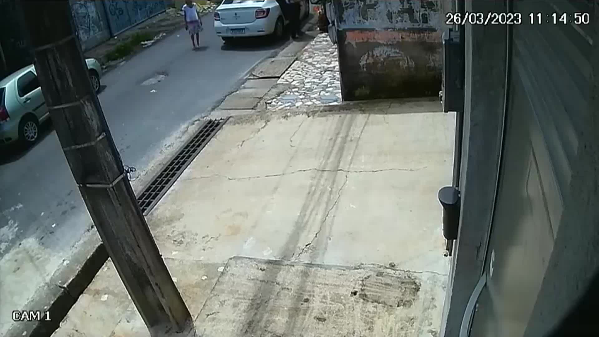 Vídeo: Vídeo flagra motorista atropelando idosa de 102 anos em Belém (PA)