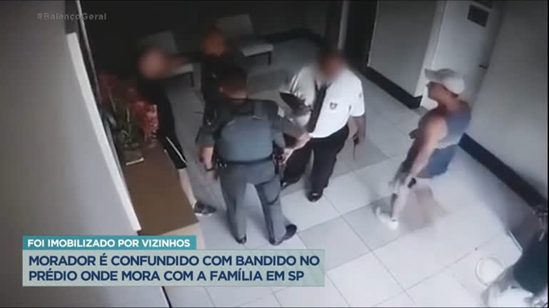 Vídeo: Jovem é confundido com bandido no prédio onde mora com a família