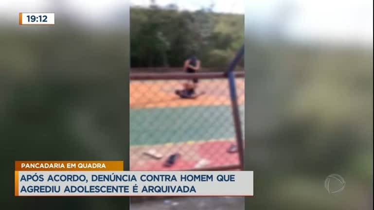 Vídeo: Após acordo, denúncia contra homem que agrediu jovem é arquivada