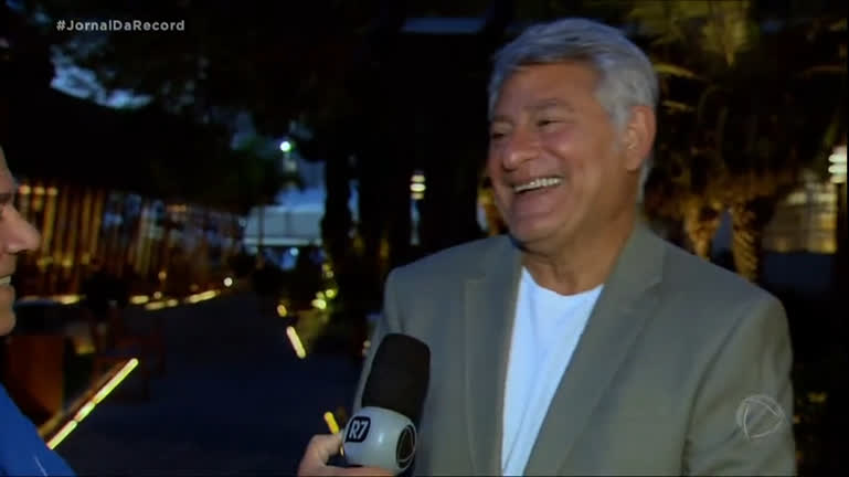 Vídeo: Cléber Machado reforça time de esportes da Record TV e narra as finais do Paulistão