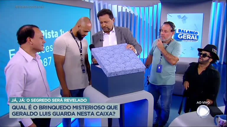 Vídeo: Qual é o brinquedo misterioso que o Geraldo Luis escondeu na caixa?