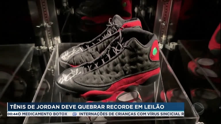 T nis usado na final da NBA por Michael Jordan deve serleiloado por R 20 milh es