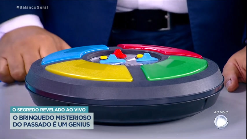 Vídeo: Geraldo Luís mostra brinquedo famoso na década de 1980, o Genius